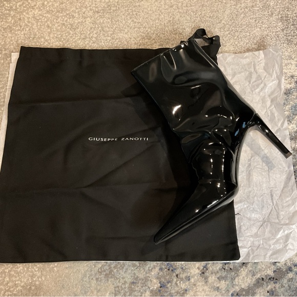 Giuseppe Zanotti Raquel Black Patent Leather Boots, Gold Trim Size 38.5 (US 8.5) - Picture 13 of 16